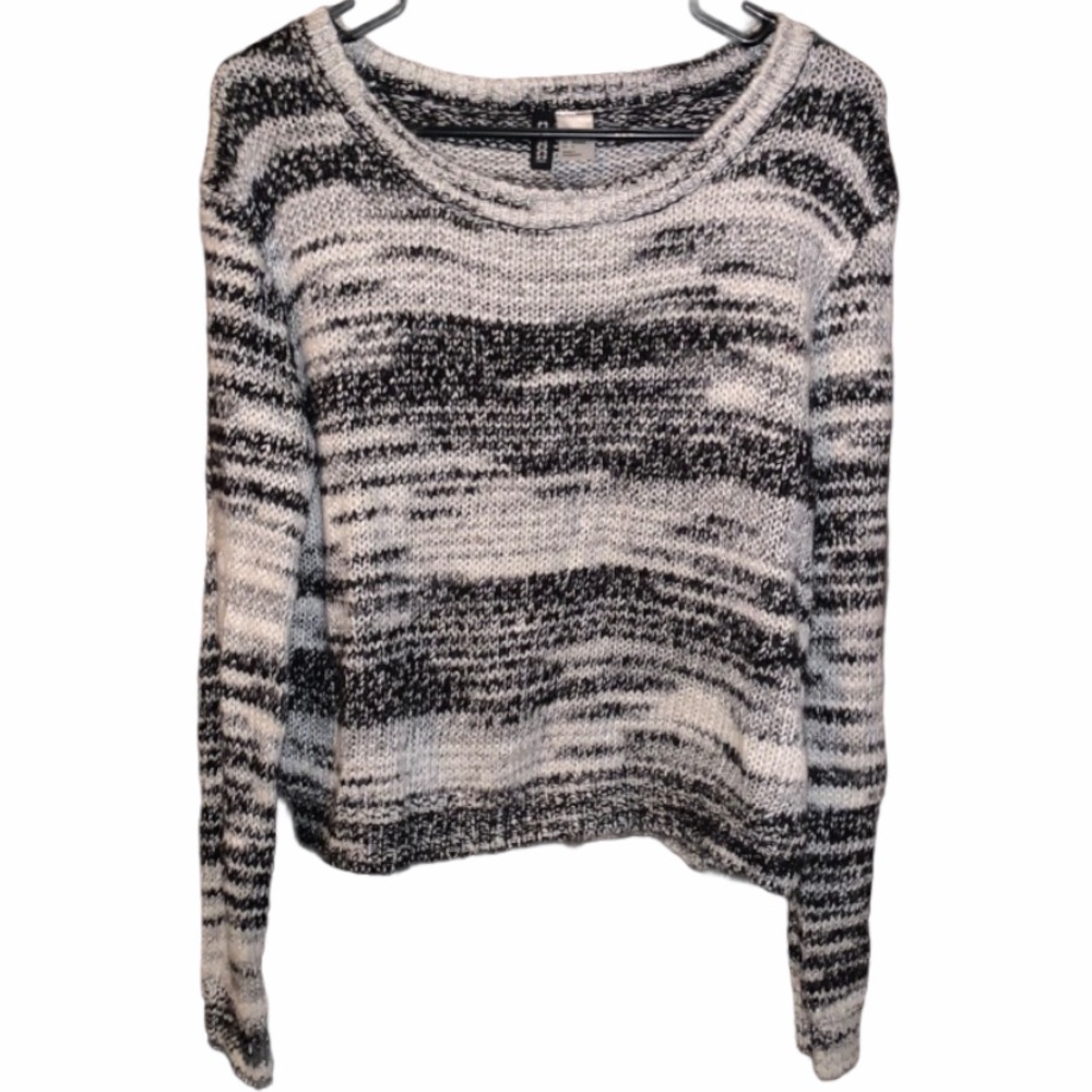 H&M Divided Black & White Marble Knit Sweater